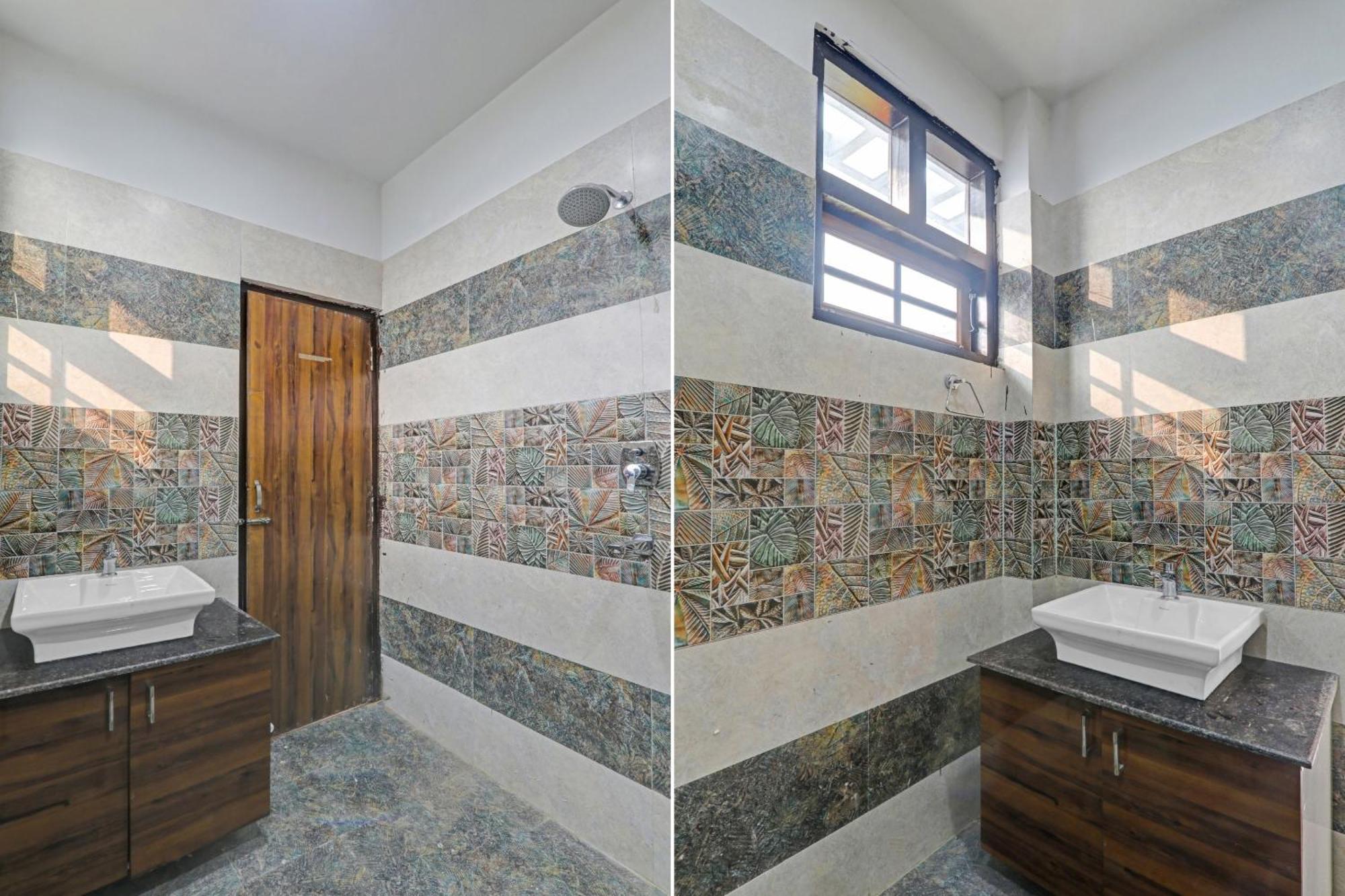 Townhouse Relax Inn Chinhat エクステリア 写真